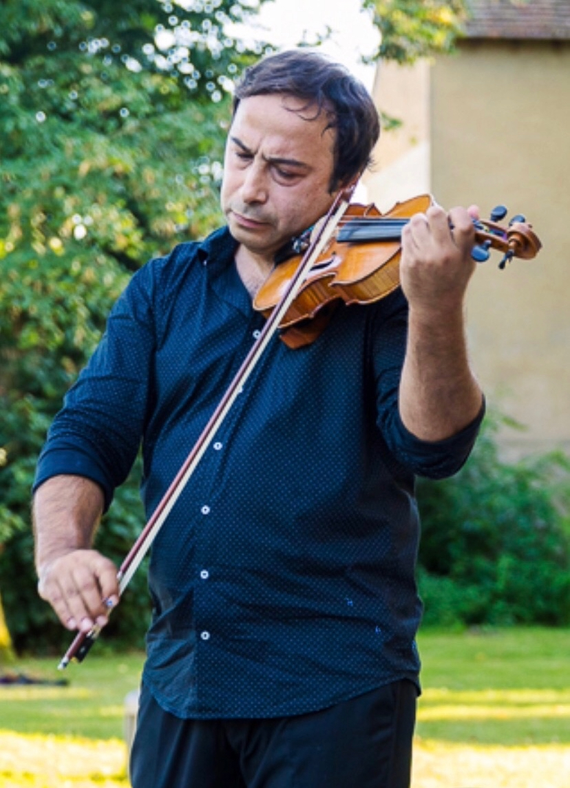 Liviu BADIU interprétant les Sonates et Partitas pour violon seul de J.S. BACH